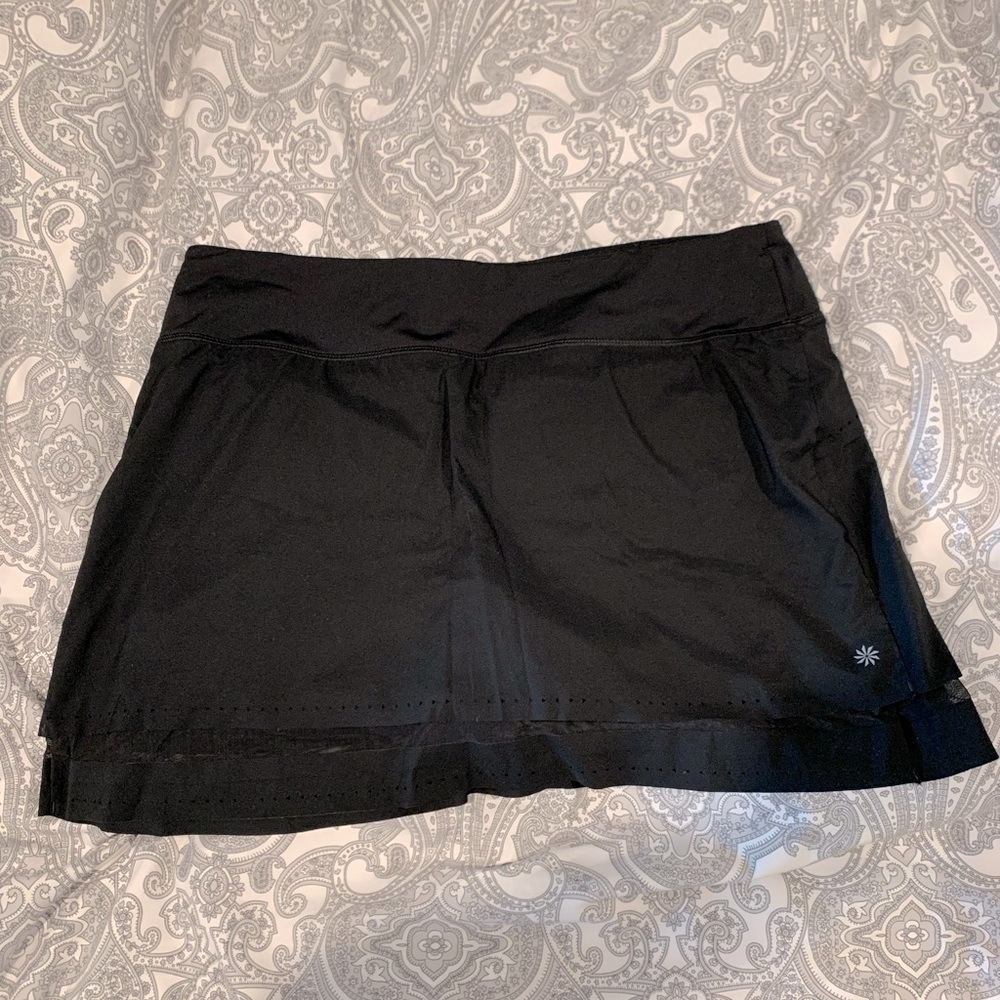 Athleta running skort with mesh trim size L